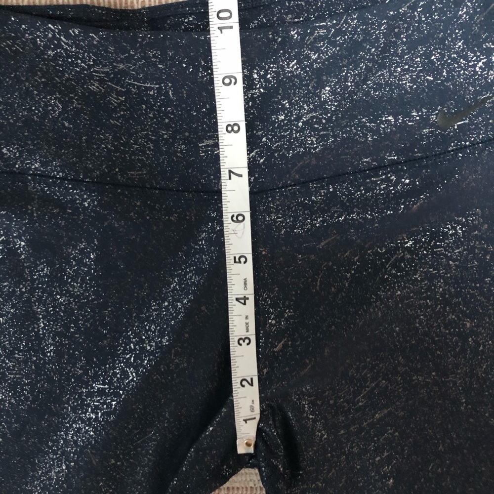 * | Nike | shimmer leggings. Size M. - Picture 6 of 7